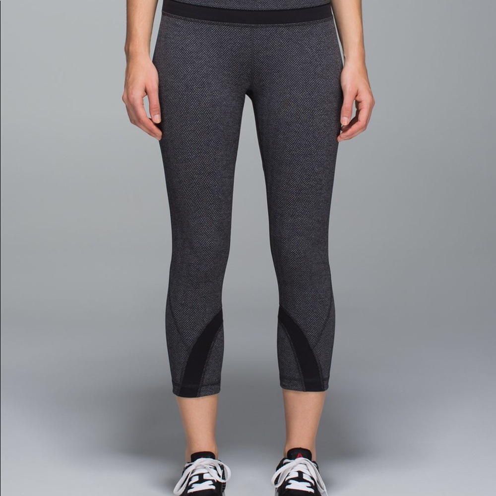 Lululemon herringbone crops